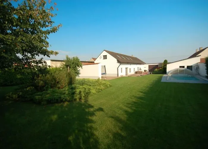 Villa Příjemné Místo Pro Odpočinek S Bazeném *