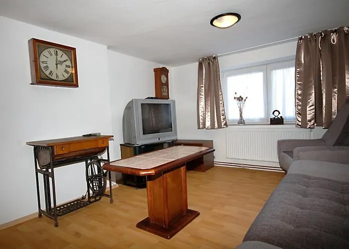 Příjemné Místo Pro Odpočinek S Bazeném Villa *