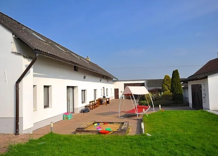 Příjemné Místo Pro Odpočinek S Bazeném Villa *